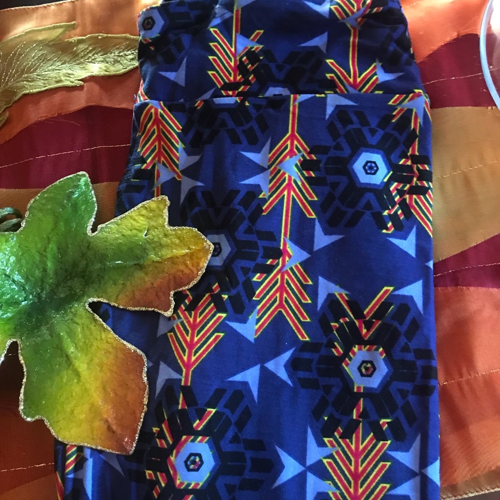 Brand new Lularoe leggings os